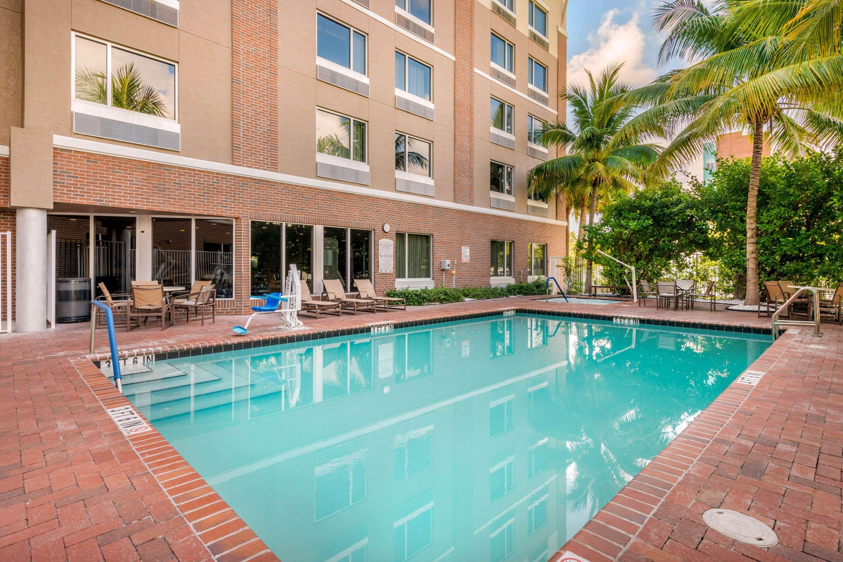 Cambria Hotel Ft Lauderdale, Airport South & Cruise Port Dania Beach Exteriér fotografie
